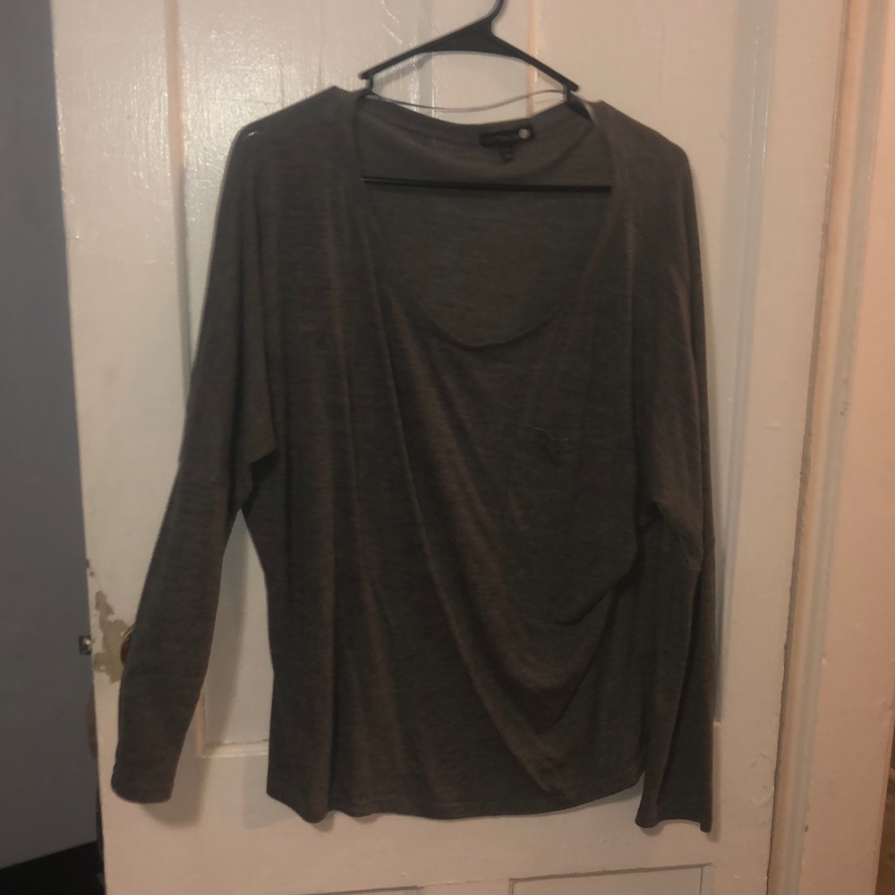 Cute lounge gray top